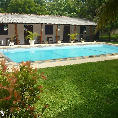 Sunrise Holiday Resort Habarana Exterior foto